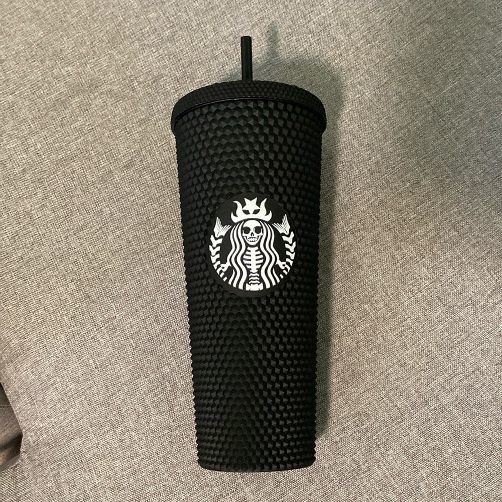 Skull-bucks Matte Black Tumbler!